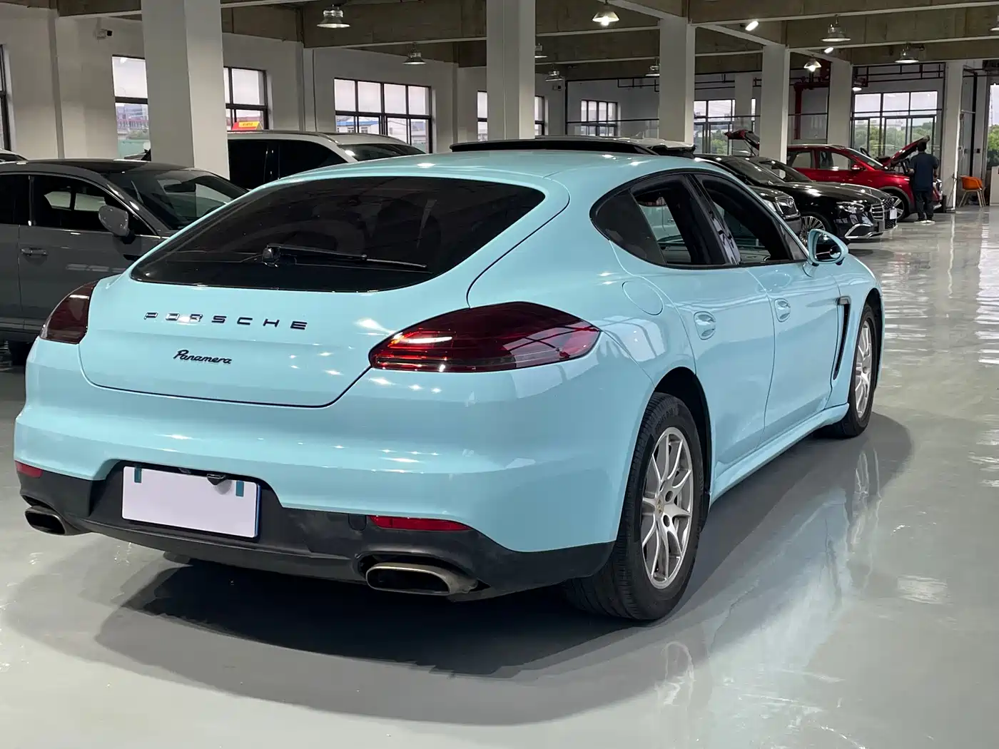 Porsche Panamera 2014 Panamera 4 3.0T фото 4