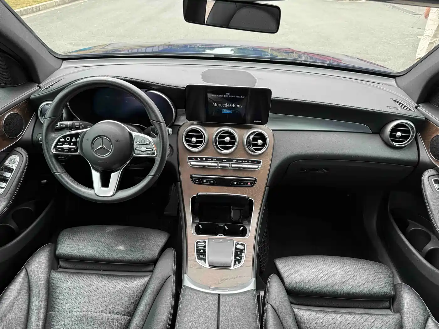 Mercedes-Benz GLC 2020 GLC 260 L 4MATIC Luxury фото 12