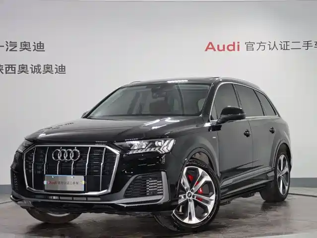 Audi Q7 55 TFSI quattro S line, Спорт