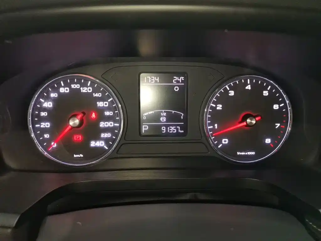 Roewe i6 2019 2019 PLUS 1.6L CVT 4G Connected Luxury Great Edition
