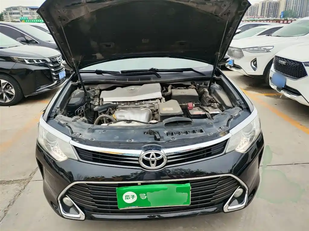Toyota Camry 2016 2.0E 10th Anniversary Elite Edition фото 20