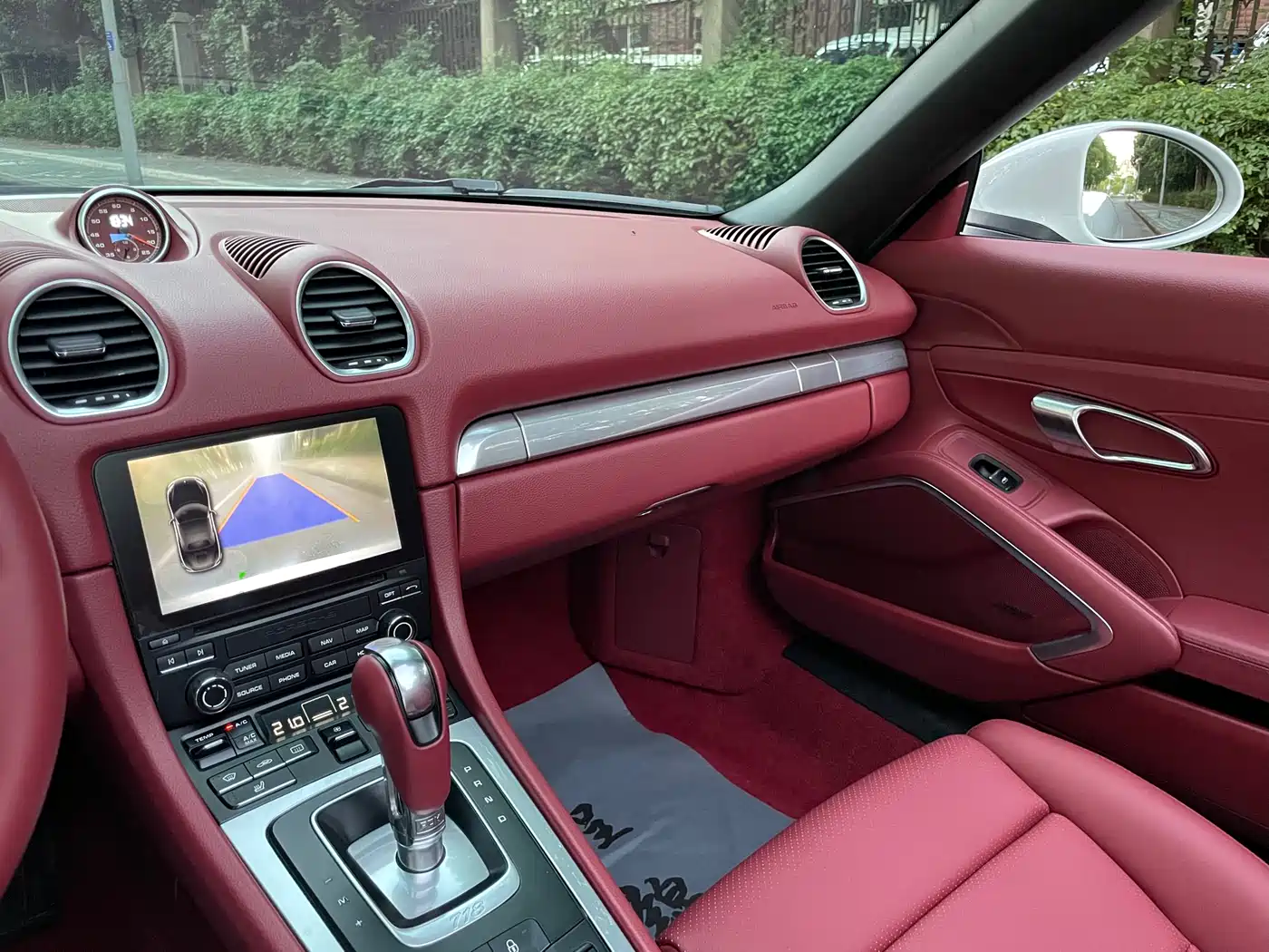 Porsche 718 2018 Boxster 2.0T фото 9