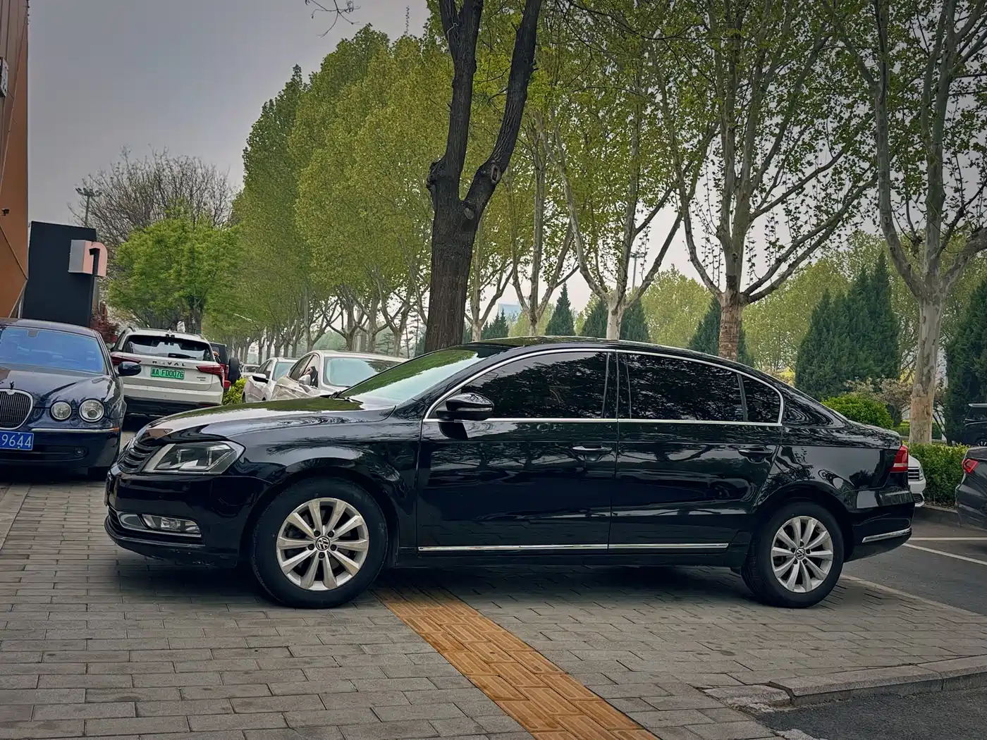 Volkswagen Magotan 2012 Facelift 1.8TSI Luxury фото 7