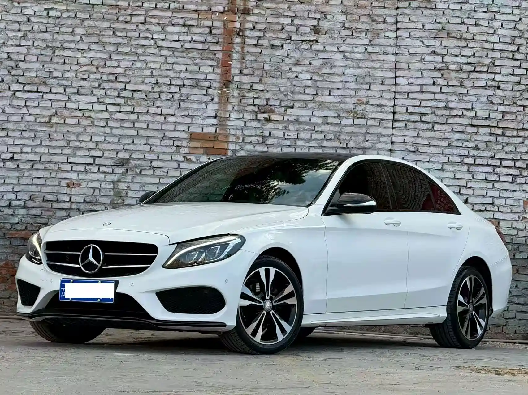 Фото 1 - Mercedes-Benz C-Class
