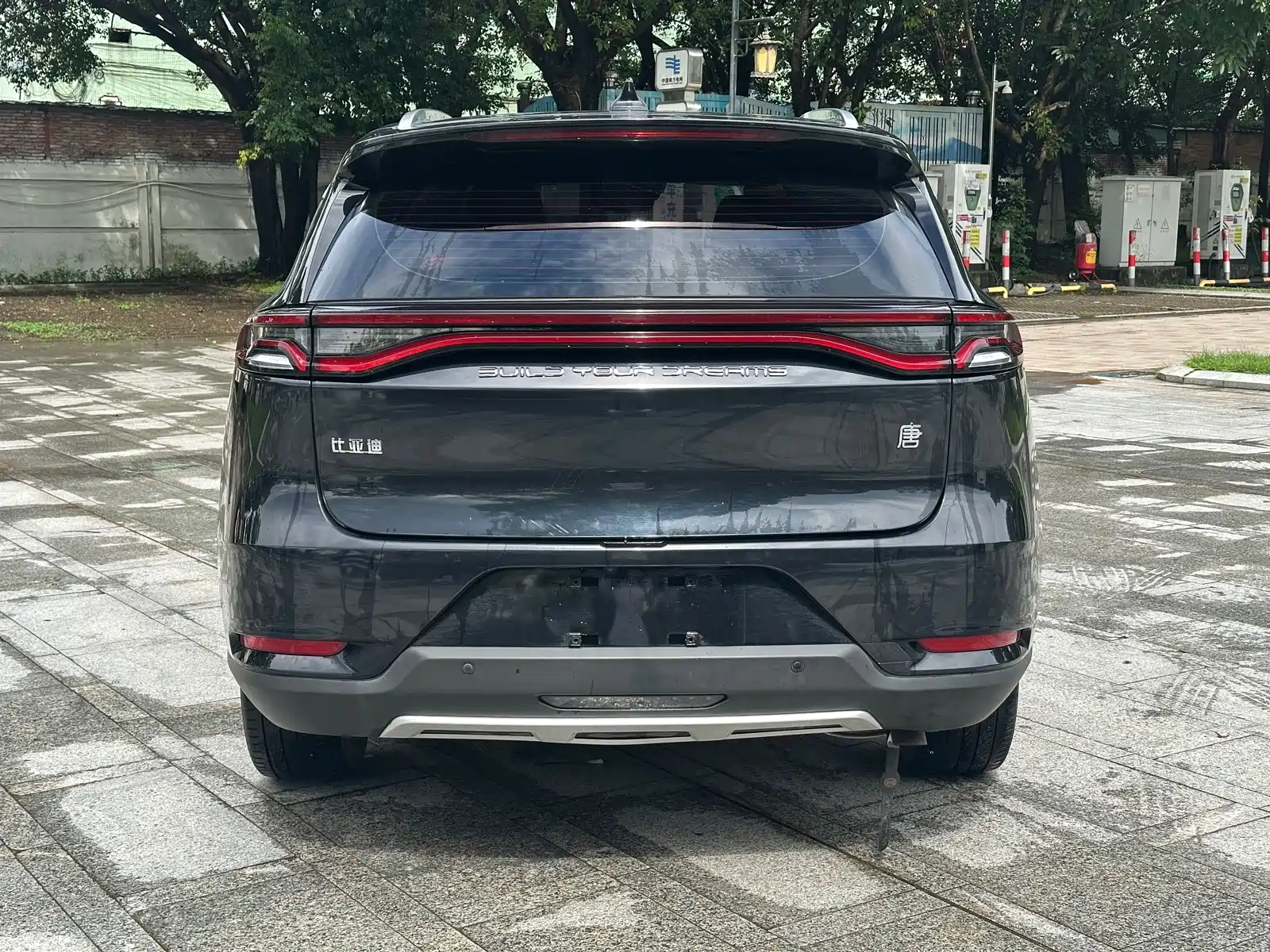Фото 3 - BYD Tang