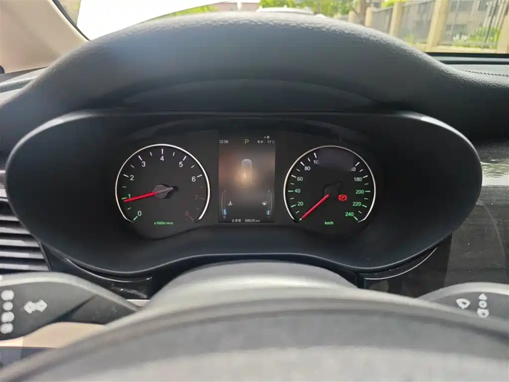 BYD Song MAX 2019 1.5T Automatic Smart Connection Rui Yi 7-seater China V фото 12