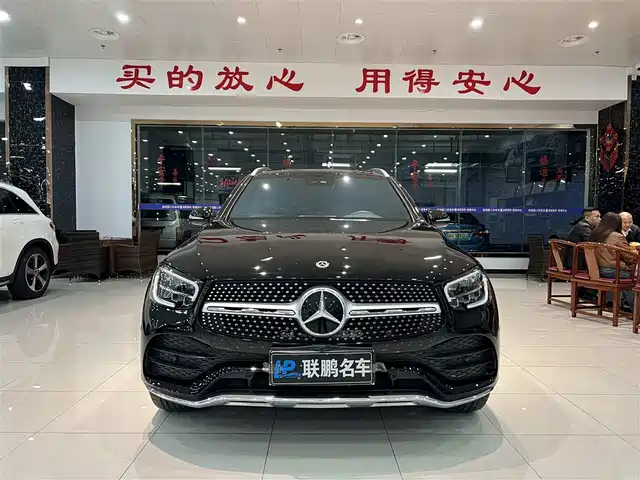 MERCEDES-BENZ GLC