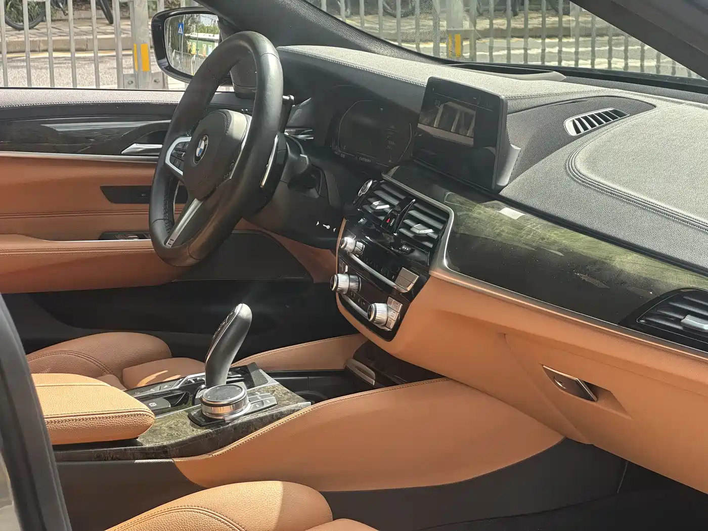 BMW 6 Series GT 2020 630i M Sport Package фото 4