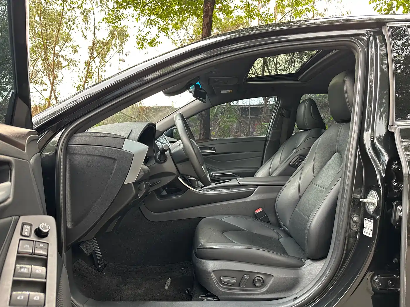 Toyota Avalon 2019 2.0L XLE Premium Edition (China VI) фото 4