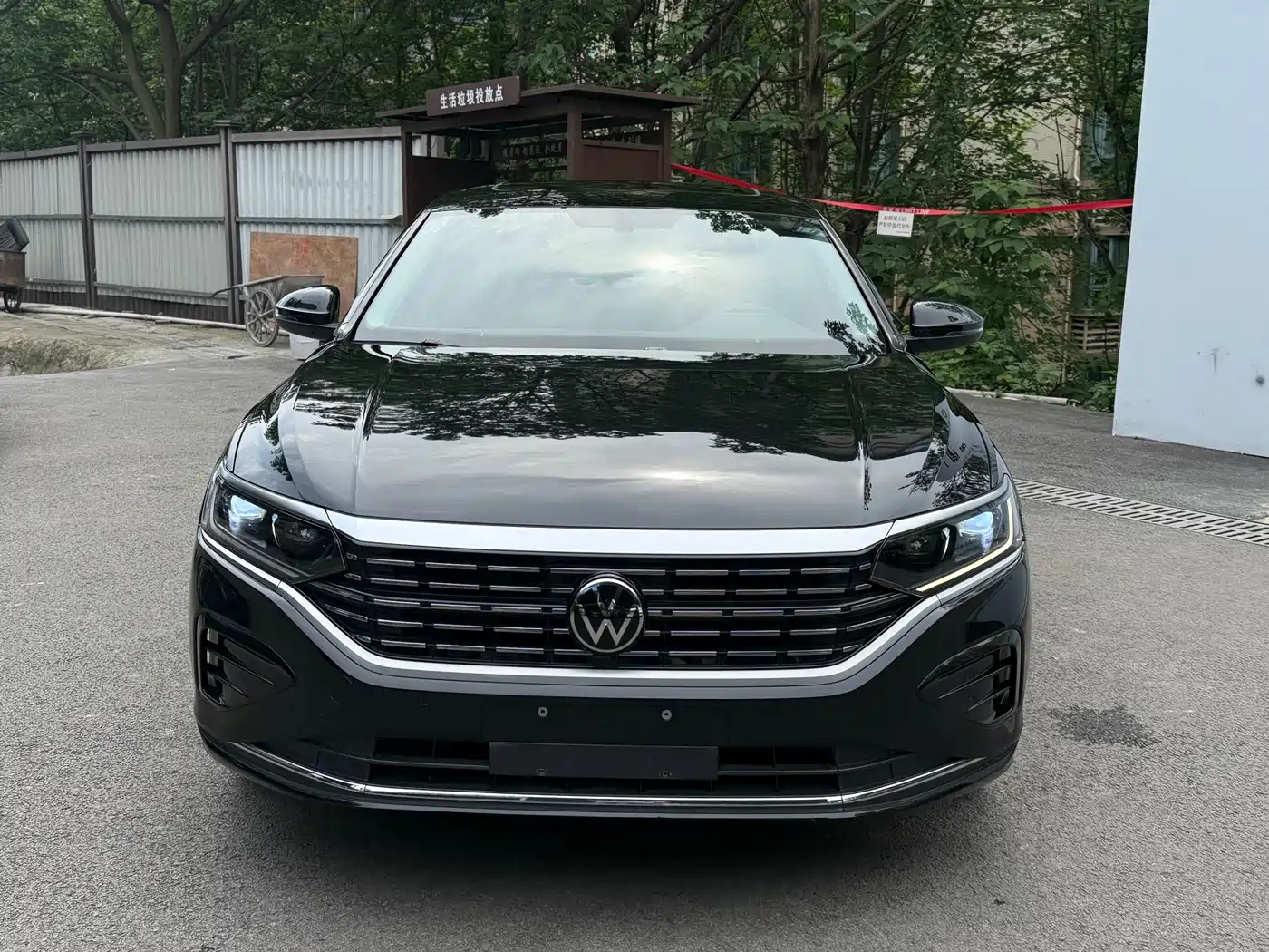 Volkswagen Passat 2023 330TSI Elite Edition фото 2
