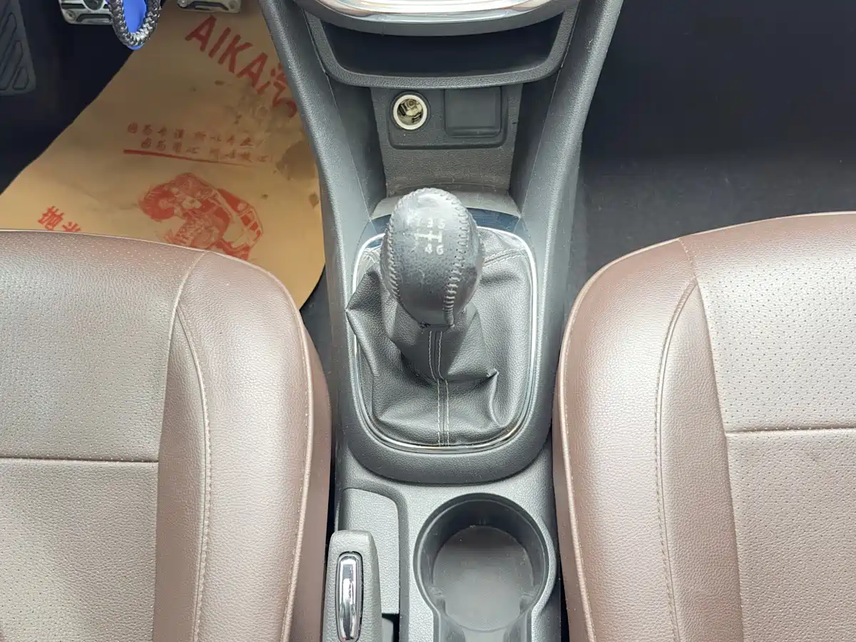 Buick Encore 2014 1.4T Manual 2WD Urban Sport фото 15