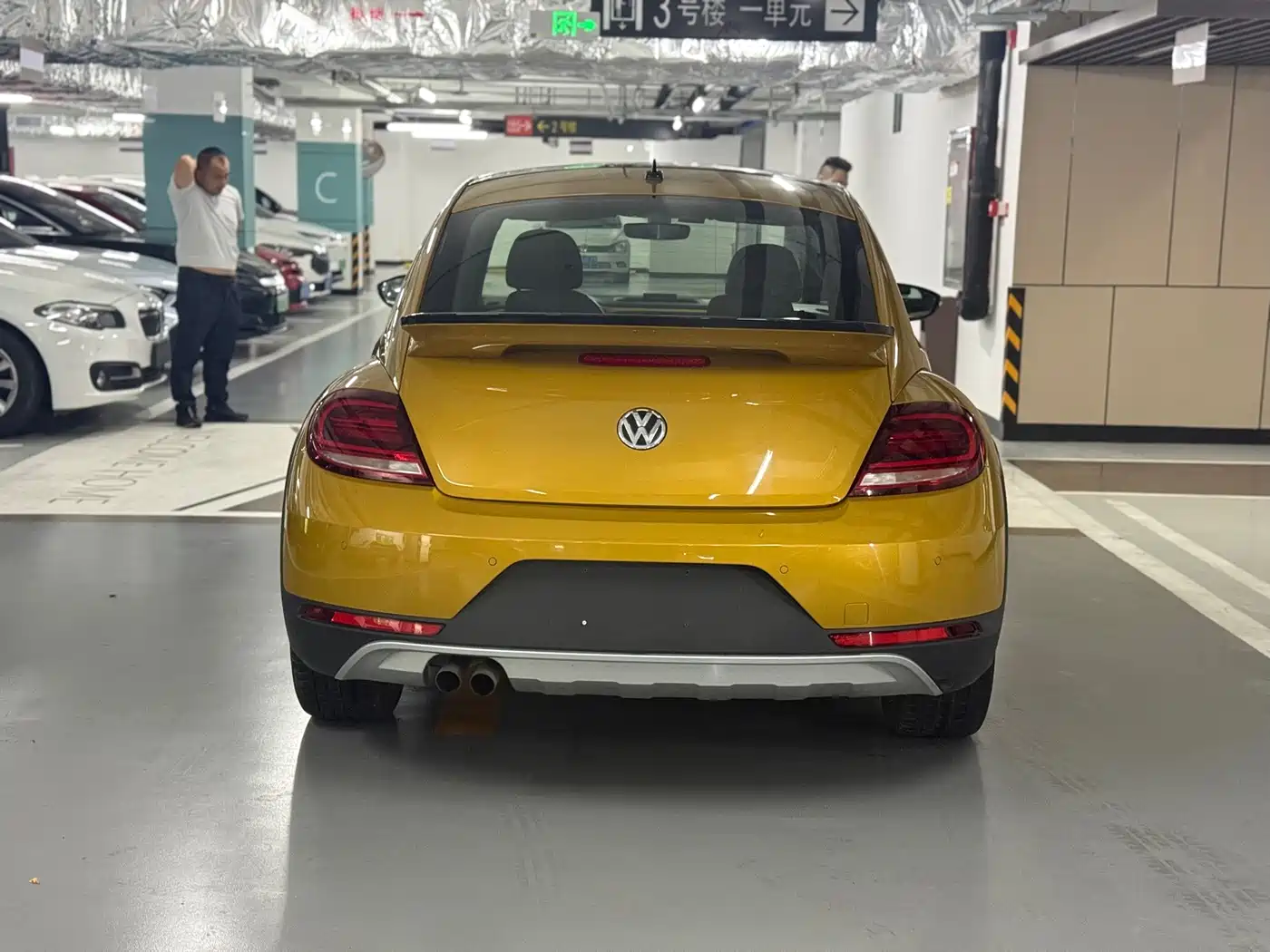 Фото 9 - Volkswagen Beetle