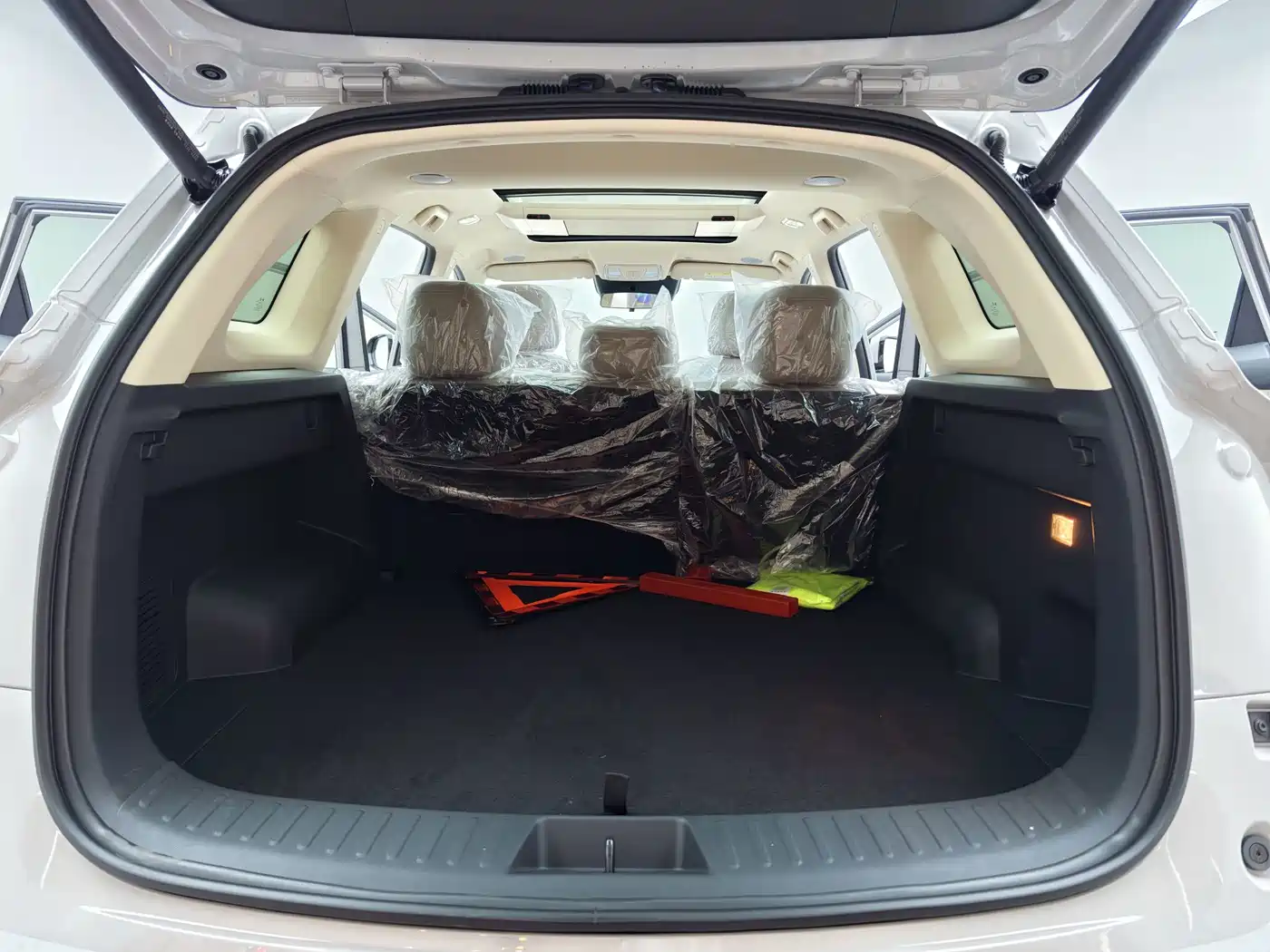 Landian E5 PLUS 2026 2026 Model 230km Ultra Long Range Ultra 5-Seater