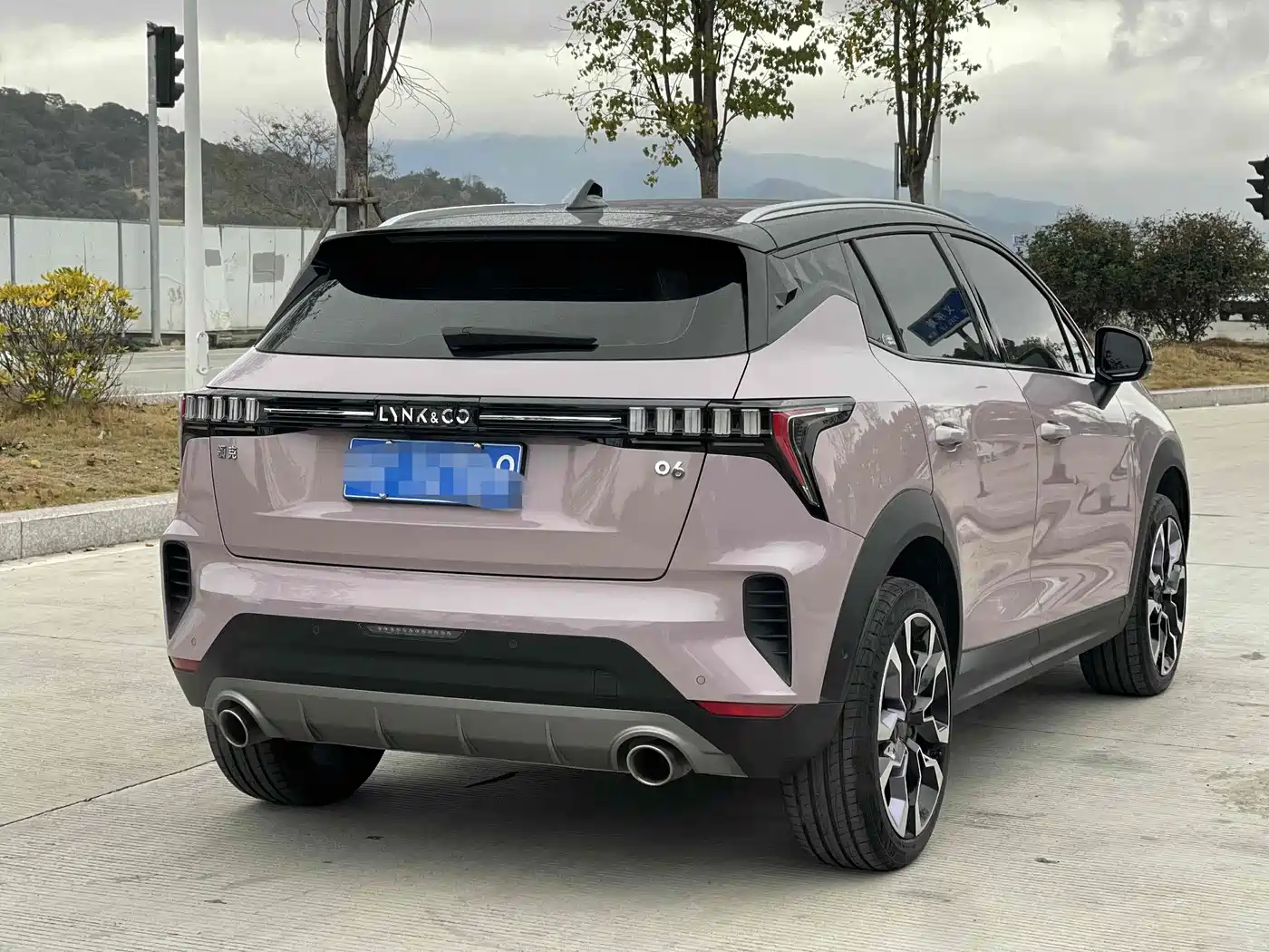 Lynk & Co 06 2021 1.5T Shero Pink Special Edition фото 5
