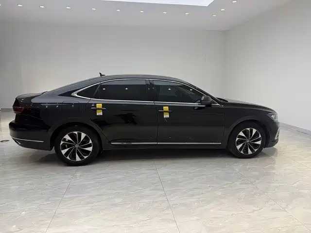 Photo 6 - Volkswagen Passat