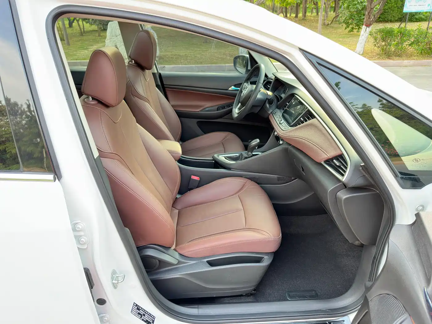 Buick GL6 2019 18T 6-seat Connected Luxury China VI фото 21