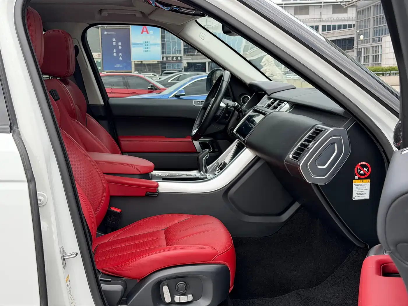 Land Rover Range Rover Sport 2016 Model 3.0 SC V6 HSE DYNAMIC фото 13