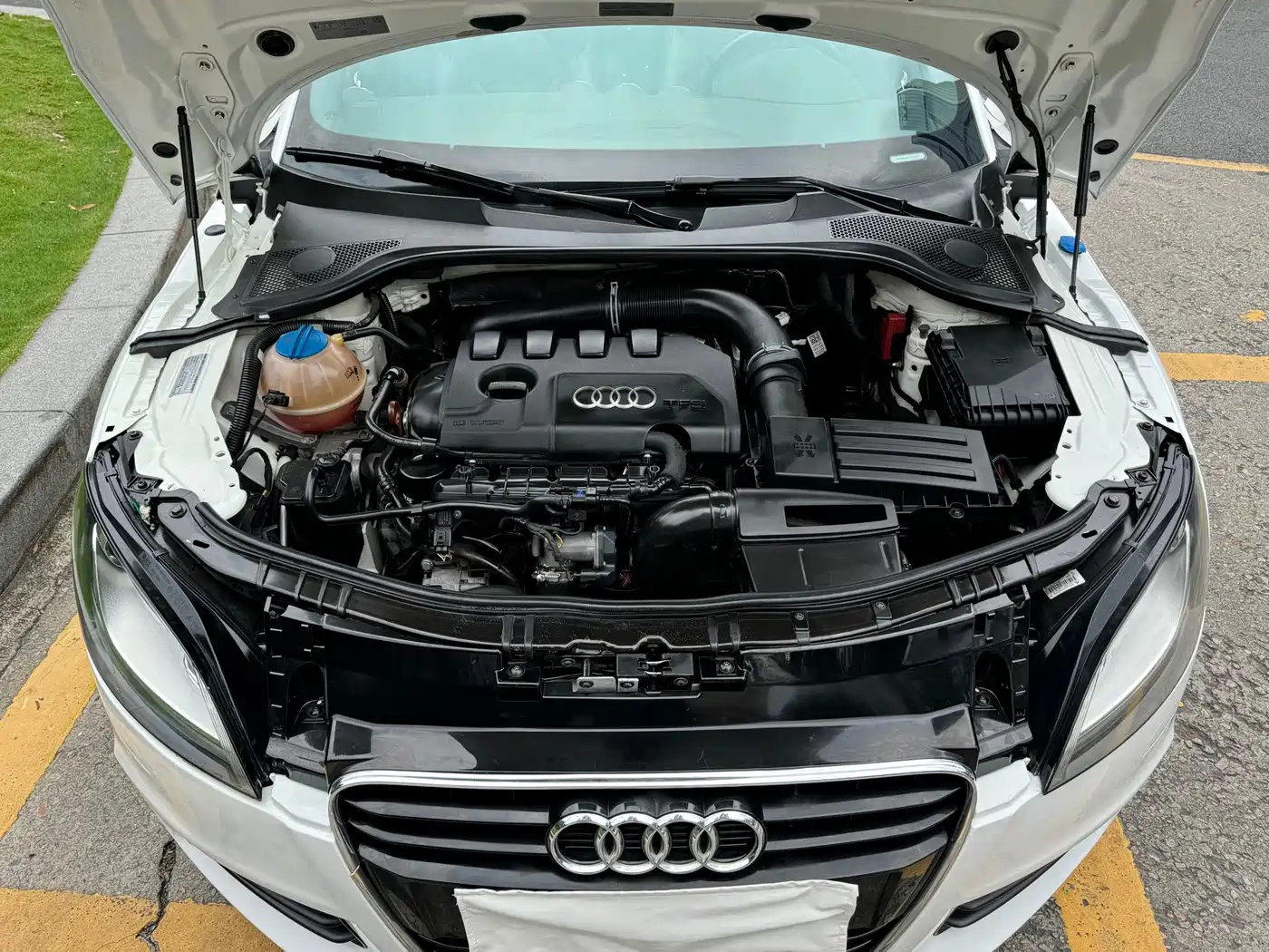 Audi TT 2013 2011 TT Roadster 2.0TFSI