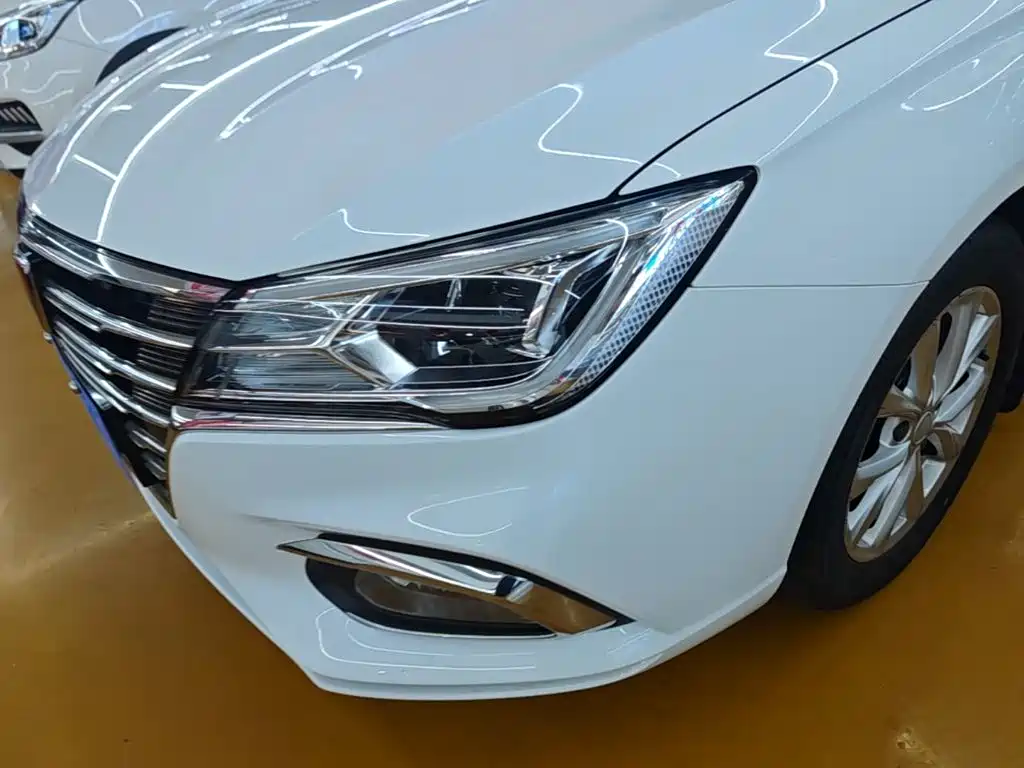 Roewe i5 2019 2019 1.5L Manual 4G-Connected Langyue Edition