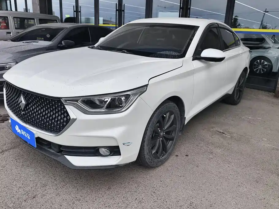2020 Baojun RC-6