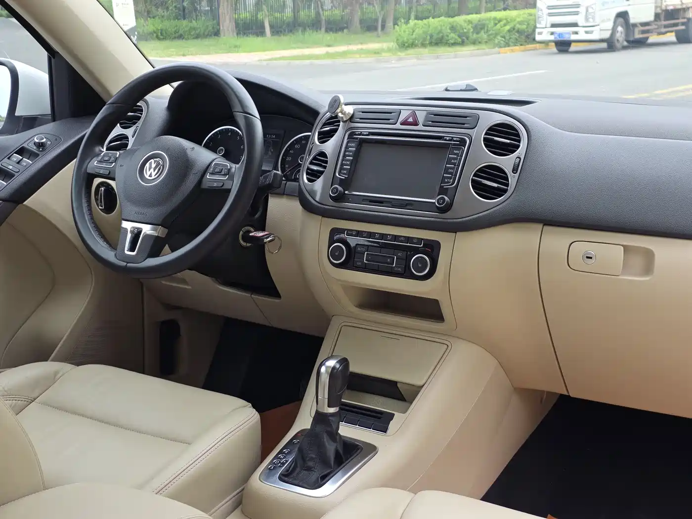 Volkswagen Tiguan 2012 1.8TSI Automatic 4WD Elite Edition фото 16
