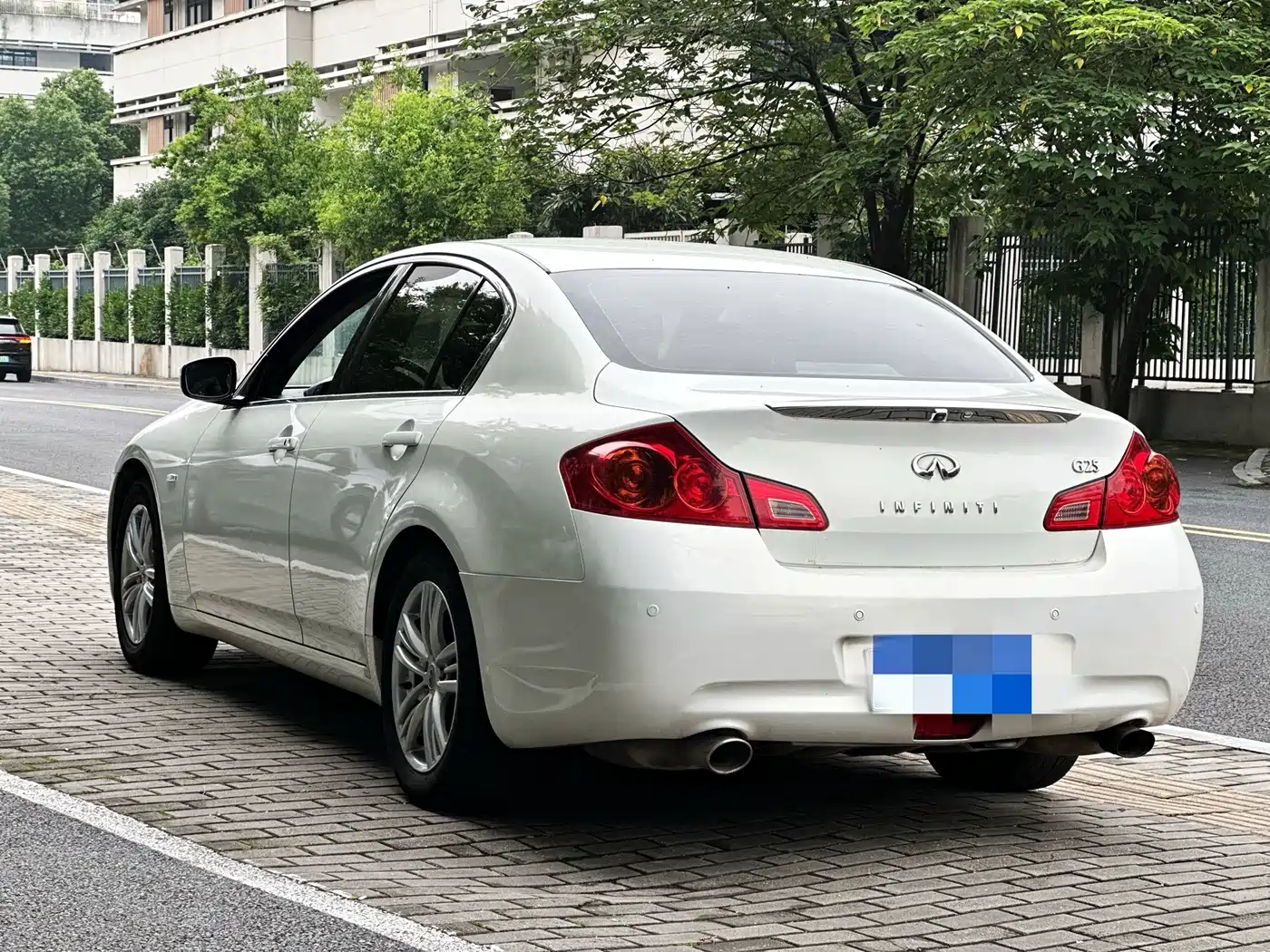 Infiniti G Series 2012 2013 G25 Sedan Luxury Sport Edition