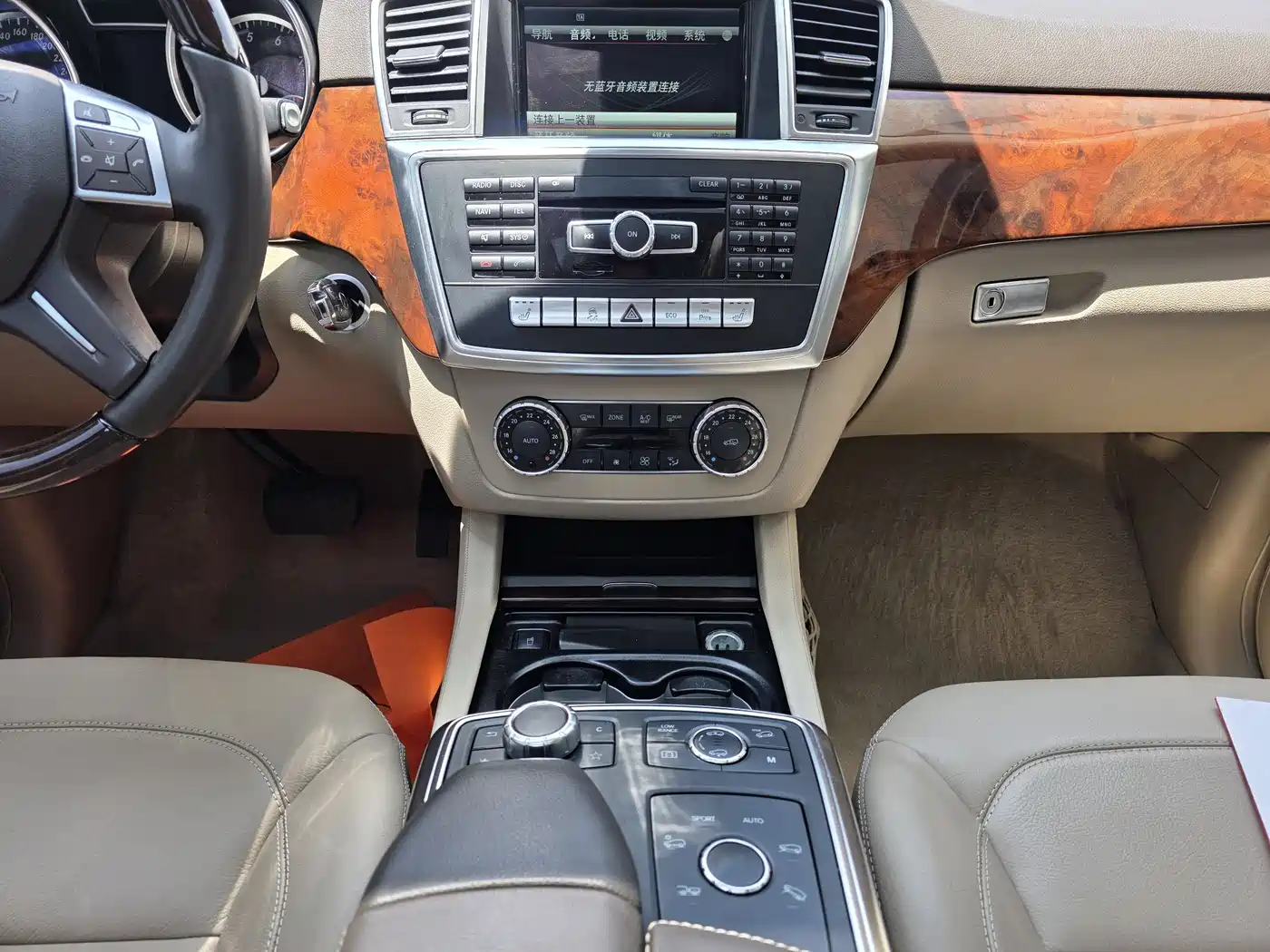 Mercedes-Benz M-Class 2014 ML 400 4MATIC Luxury фото 5