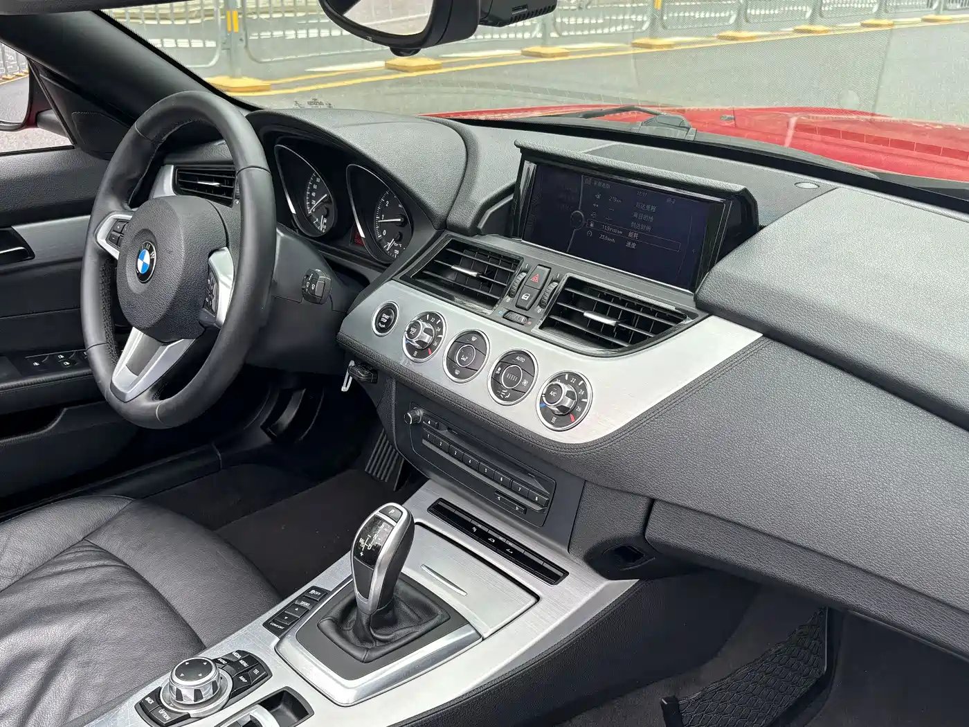 BMW Z4 2013 sDrive20i Leading фото 4
