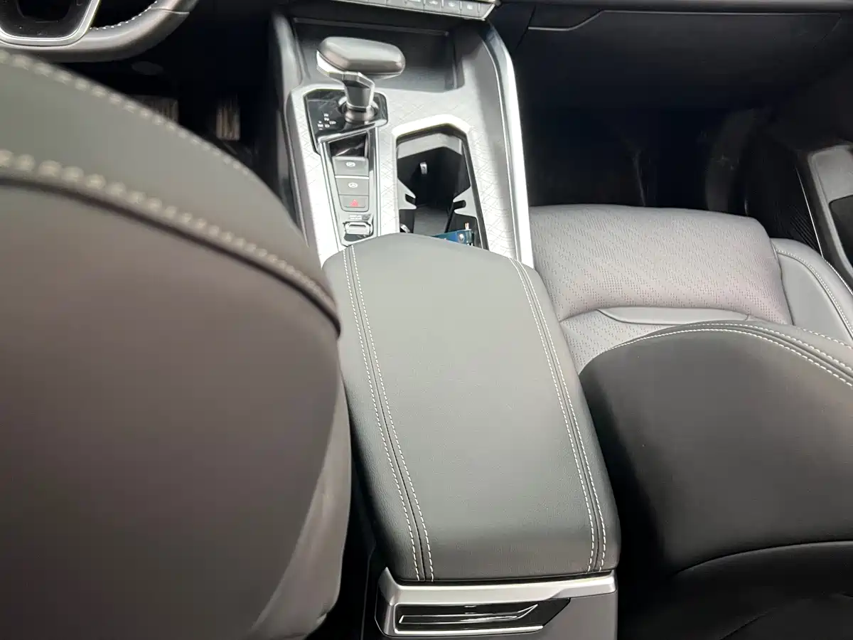 GEELY AUTOMOBILE XINGRUI