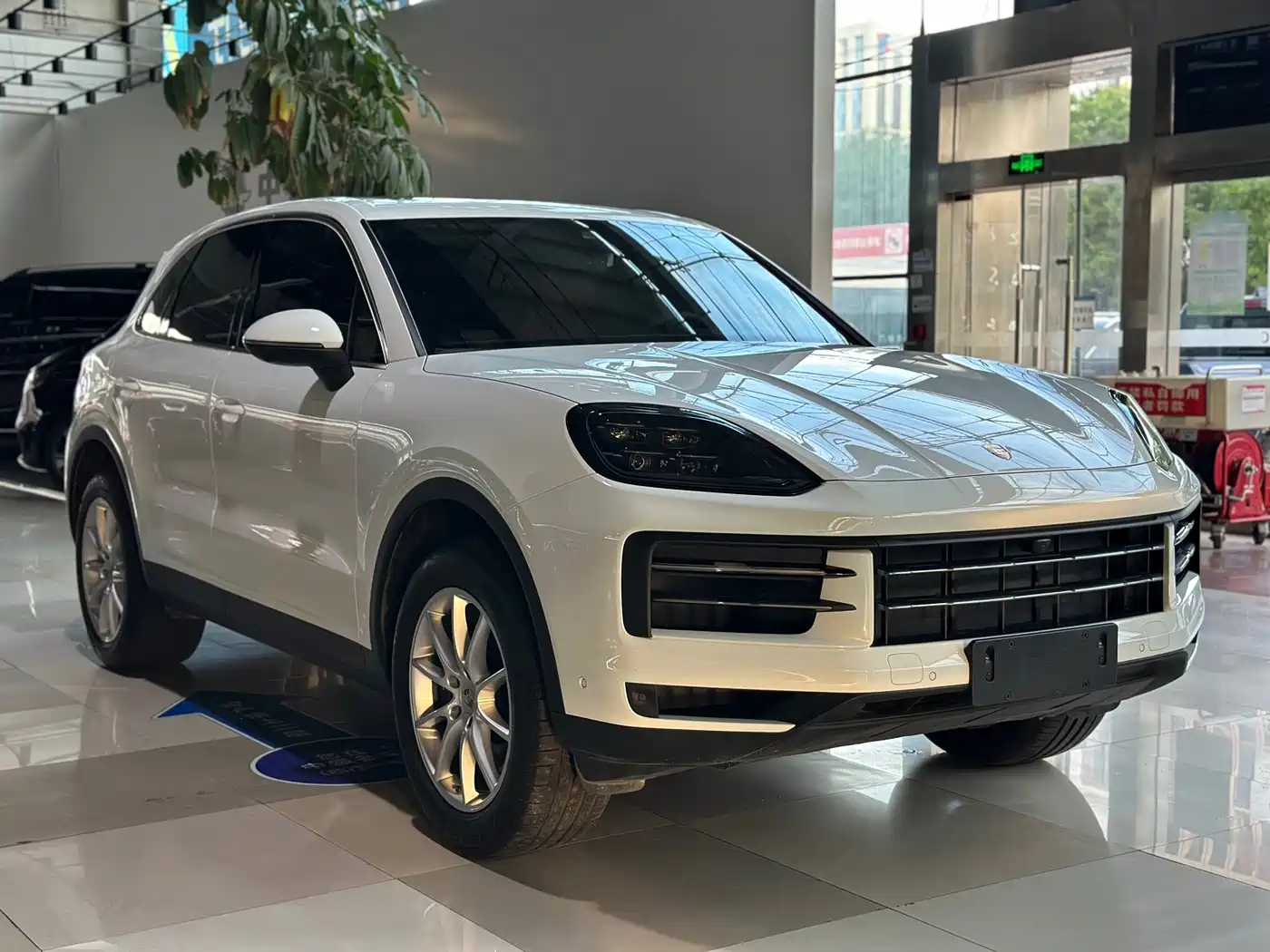 Porsche Cayenne 2025 Cayenne 3.0T фото 2