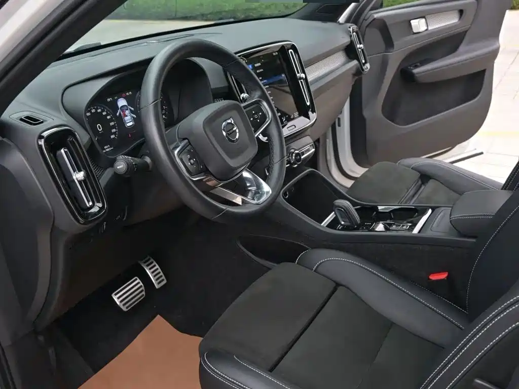 Volvo XC40 2021 2021 T4 AWD Smart Sport Edition