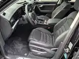 Фото 26 - Volkswagen Touareg