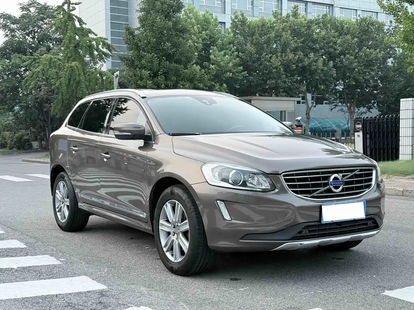 Фото 3 - Volvo XC60