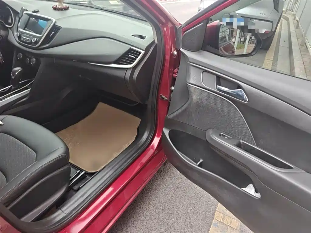 Chevrolet Cavalier 2019 320 Automatic Joy Edition фото 20