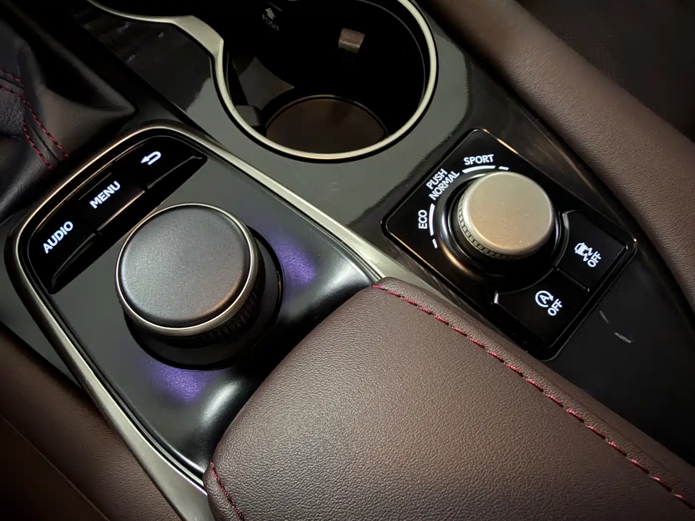 Lexus RX 2016 300 4WD Elegance Edition (China V) фото 10