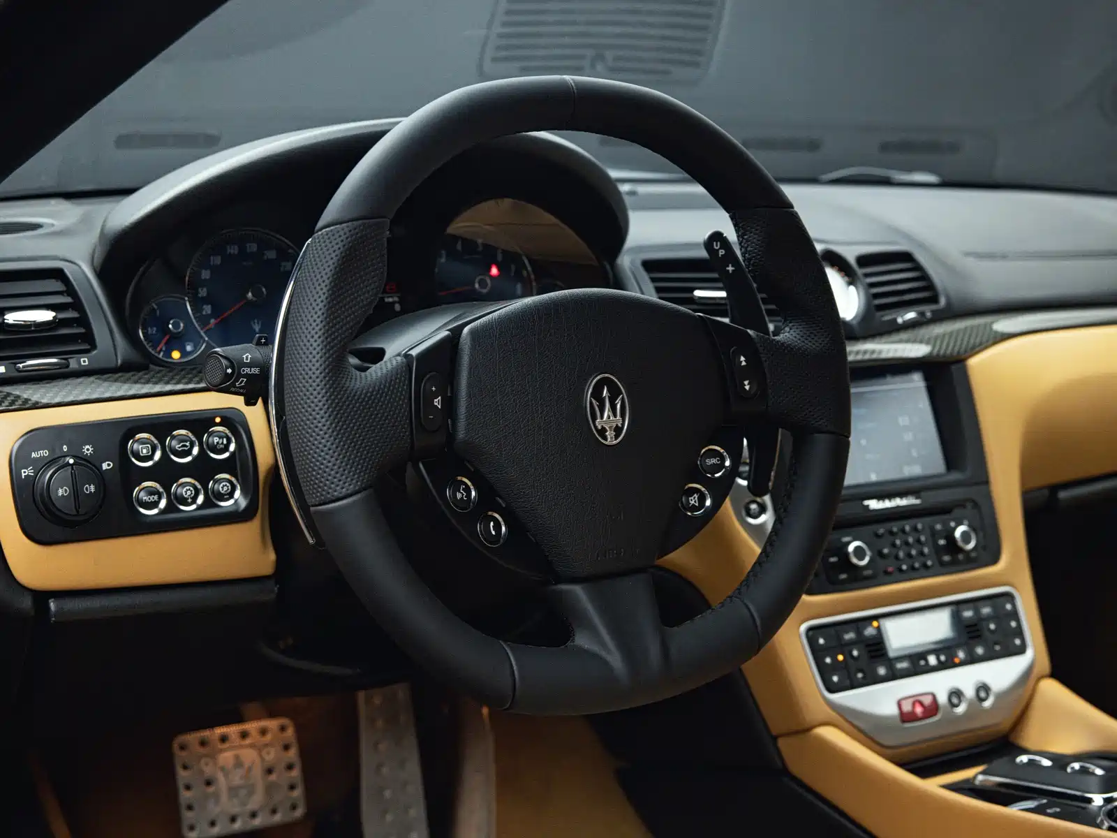 صورة 12 - Maserati GranTurismo