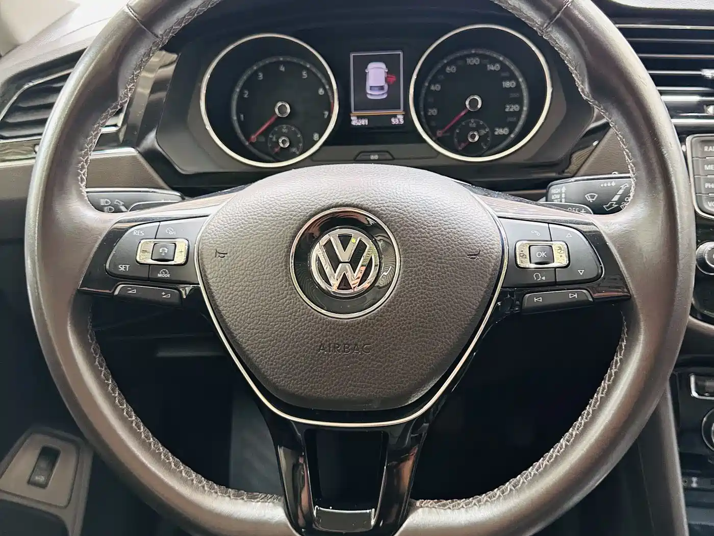 Volkswagen Tiguan L 2017 380TSI Automatic 4WD Flagship Edition фото 12