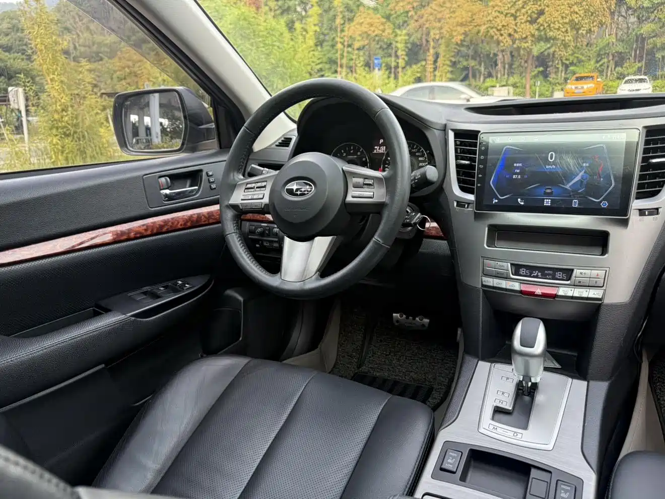 Subaru Outback 2011 2.5i Luxury Edition фото 12