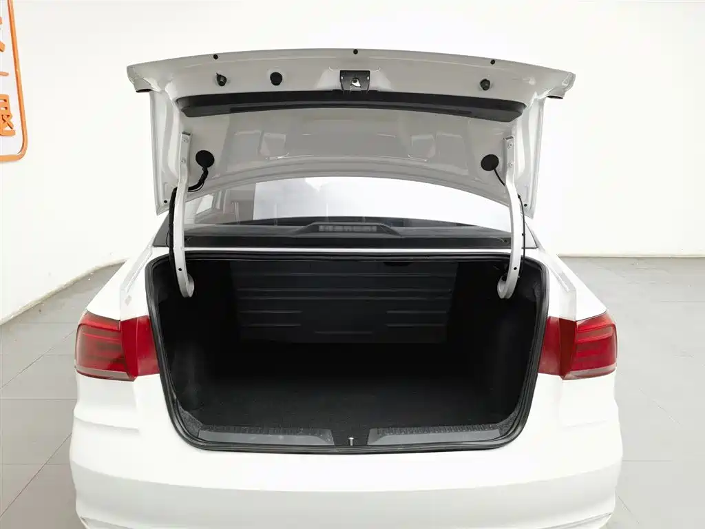 Volkswagen Santana 2019 1.5L Manual Trend China VI фото 16