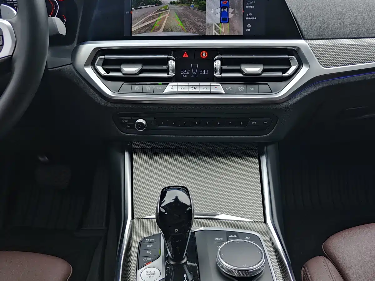 BMW 3 Series 2021 325Li M Sport Night Edition фото 17