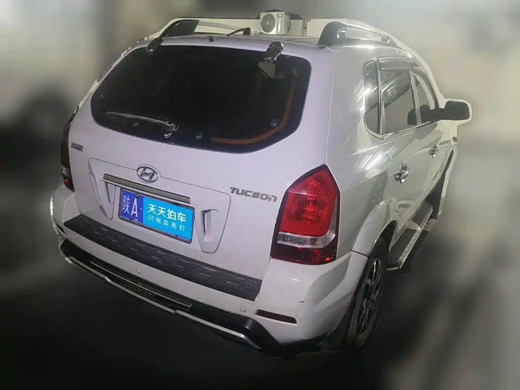 Hyundai Tucson 2014 2013 2.0L Manual 2WD Fashion