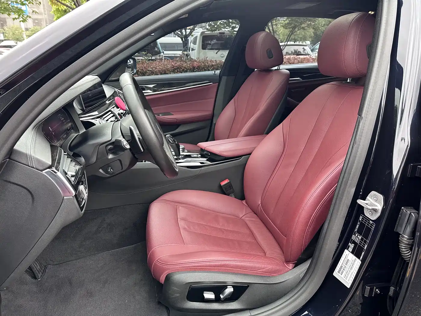 BMW 5 Series 2020 530Li Exclusive M Sport Package фото 10