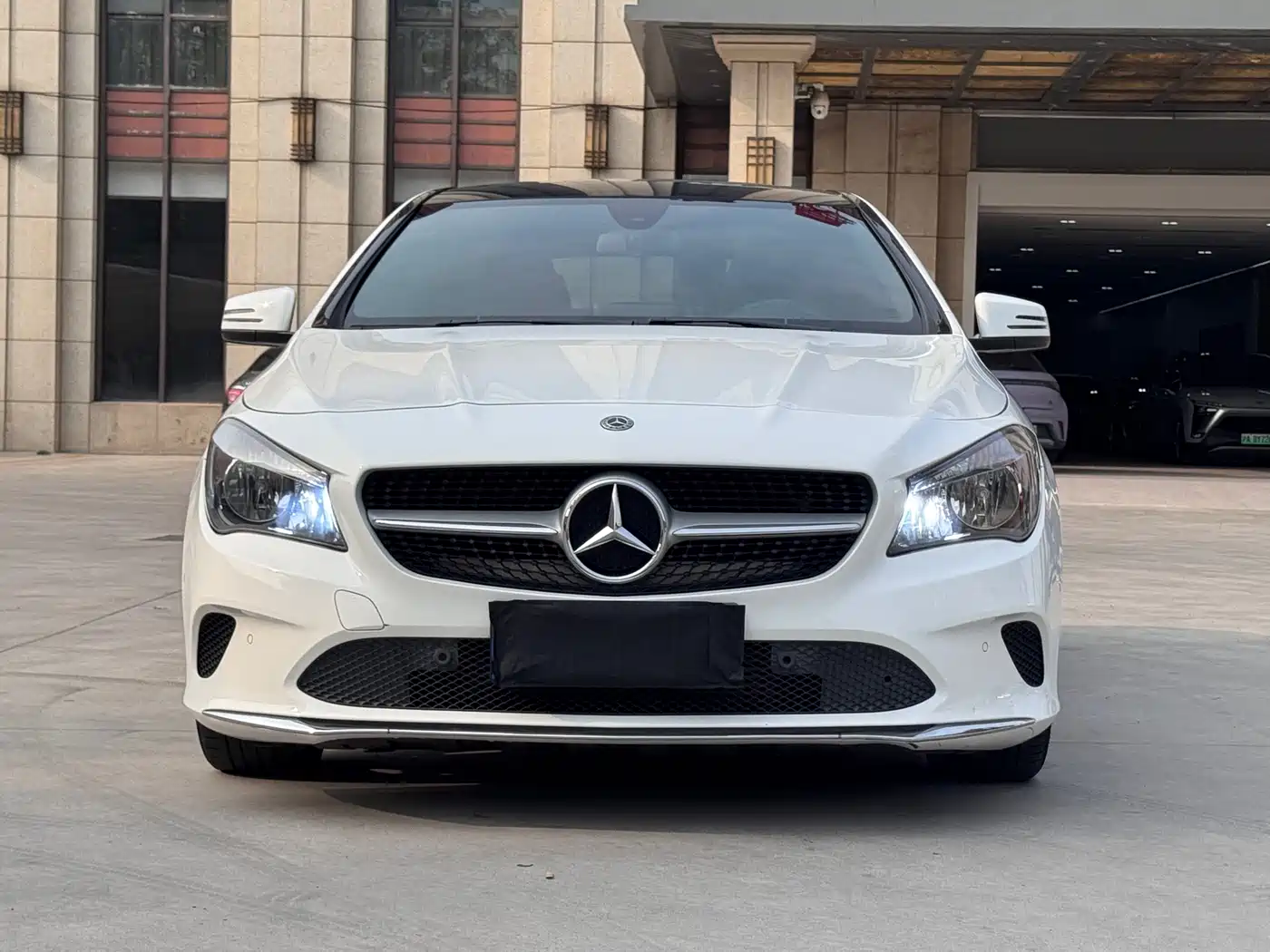 Mercedes-Benz CLA (Import) 2018 CLA 200 Dynamic Edition фото 2