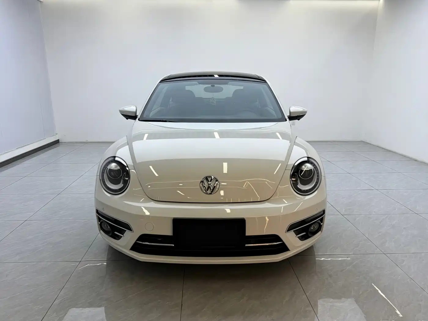 Volkswagen Beetle 2017 180TSI Style фото 3