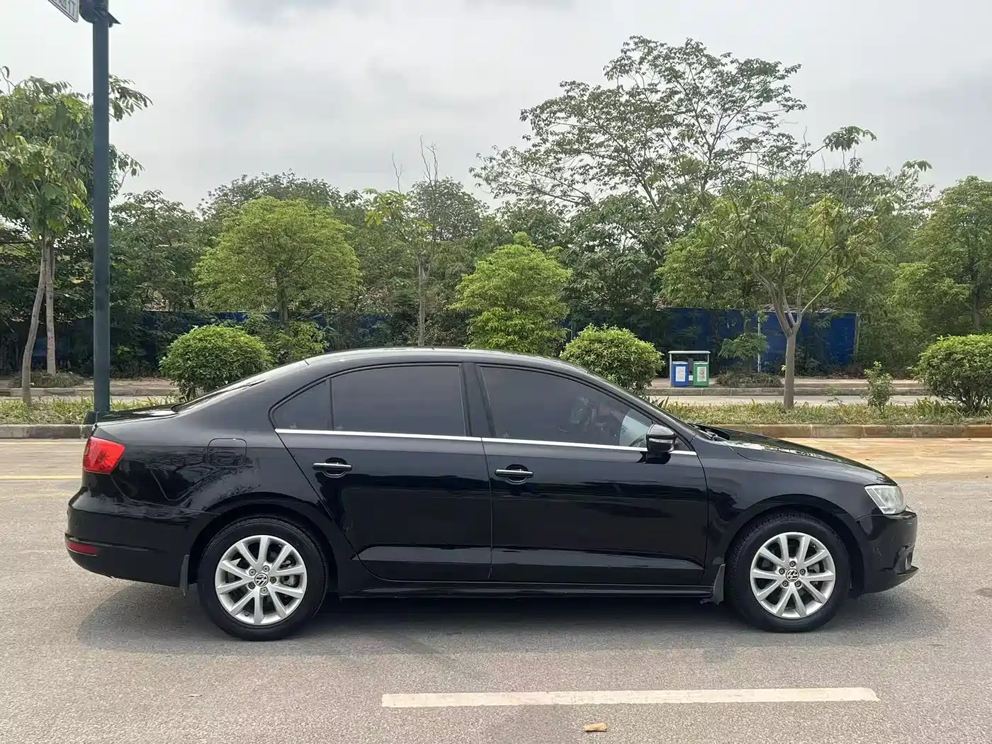 Volkswagen Sagitar 2012 1.6L Automatic Comfort Type фото 8