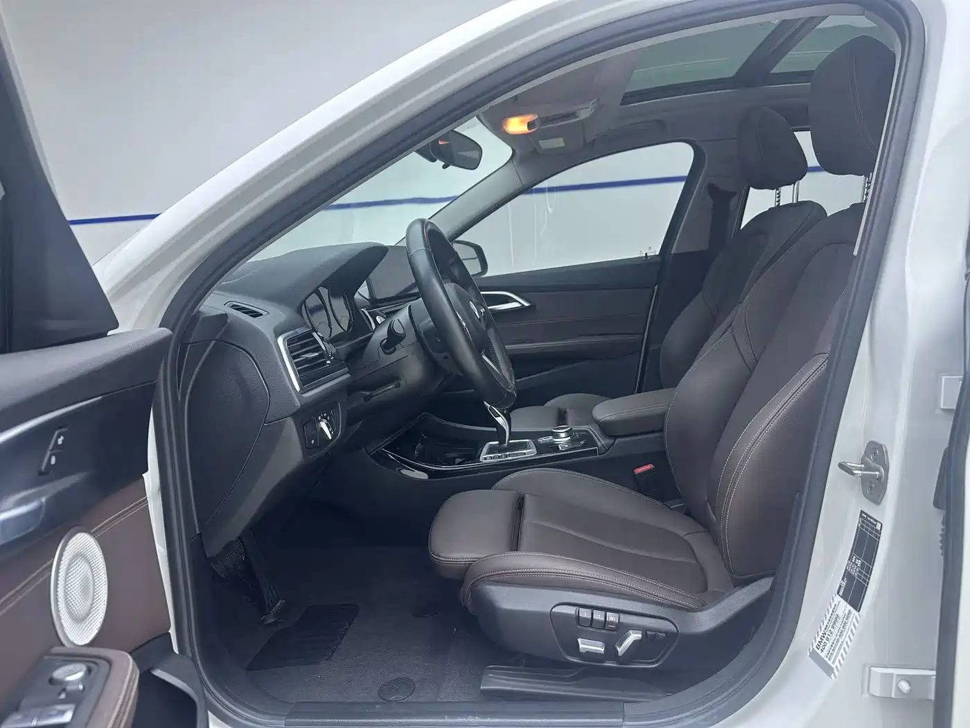 BMW 1 Series 2021 120i M Sport Shadow Edition фото 7