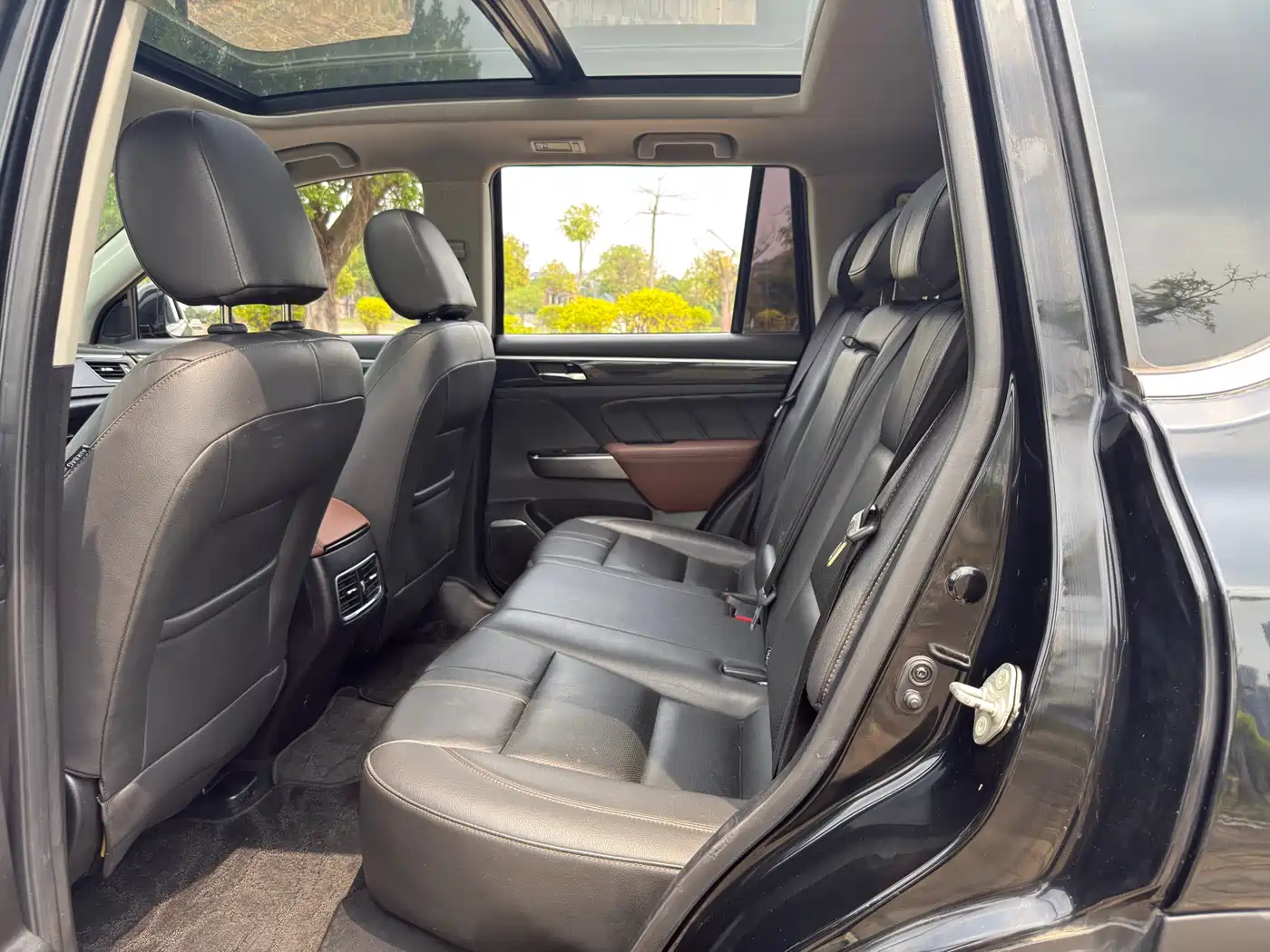GAC Trumpchi Trumpchi GS7 2017 320T 2WD Luxury Smart Connect фото 7