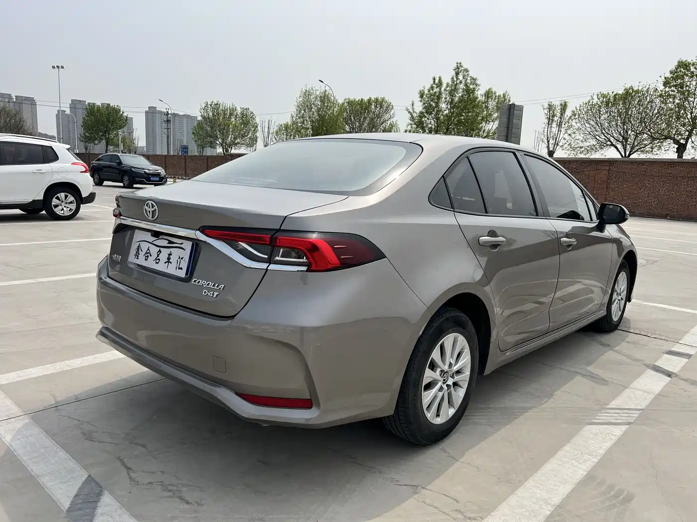 Toyota Corolla 2019 1.2T S-CVT GL Pioneer Edition фото 4