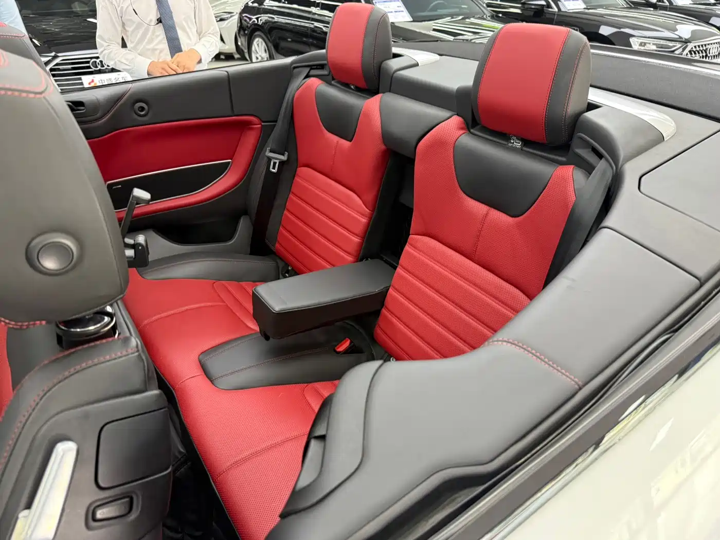 Land Rover Range Rover Evoque (Import) 2019 2018 240PS HSE DYNAMIC Convertible