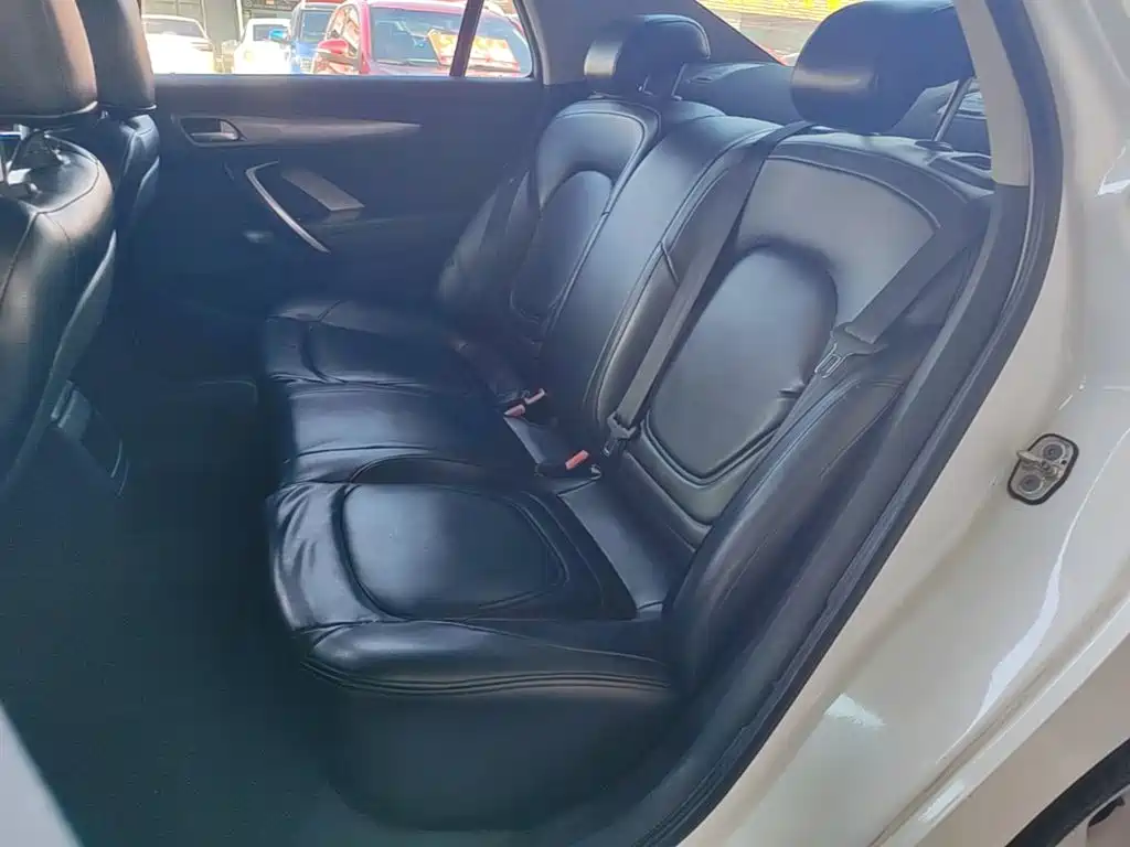 DS 5LS 2015 2015 1.6T Style THP160